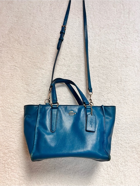 Coach Handbags - Coach Blue Leather Tote with Removable Crossbody Strap
